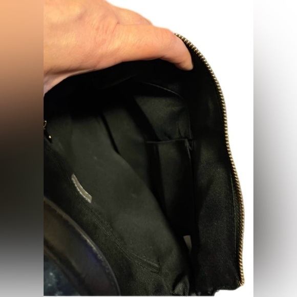 Black Leather Backpack Bag in Excellent Condition - Picture 3 of 16